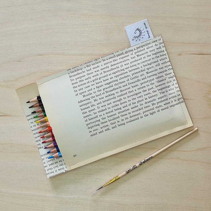 Colored pencils set